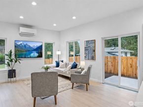 21855 Wavecrest Avenue NE, Poulsbo WA 98370