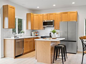 21855 Wavecrest Avenue NE, Poulsbo WA 98370