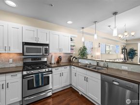 320 Washington Avenue 408, Bremerton WA 98337