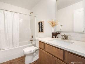 2401 E 16th Street, Bremerton WA 98310