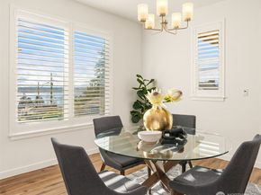 2401 E 16th Street, Bremerton WA 98310