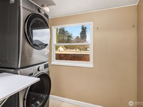 2614 E Pike Street, Seattle WA 98122