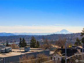 4515 Sunnyside Avenue N B, Seattle WA 98103