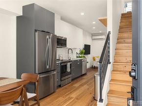 4515 Sunnyside Avenue N B, Seattle WA 98103