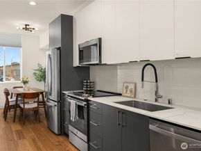 4515 Sunnyside Avenue N B, Seattle WA 98103