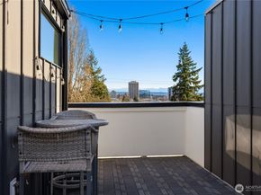 4515 Sunnyside Avenue N B, Seattle WA 98103