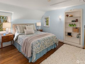 300 Maiden Lane E, Seattle WA 98112