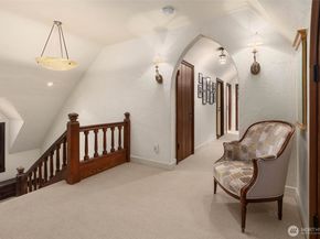 300 Maiden Lane E, Seattle WA 98112