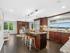 13603 SE 55th Place, Bellevue WA 98006