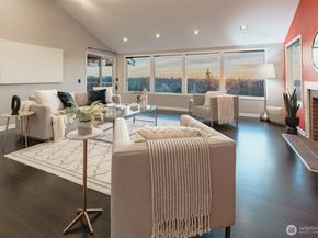 13603 SE 55th Place, Bellevue WA 98006