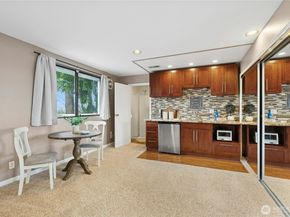 13603 SE 55th Place, Bellevue WA 98006