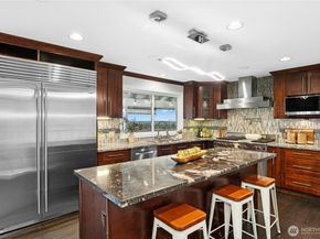 13603 SE 55th Place, Bellevue WA 98006