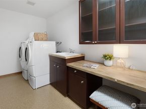 13603 SE 55th Place, Bellevue WA 98006