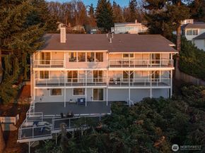 13603 SE 55th Place, Bellevue WA 98006