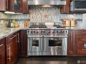 13603 SE 55th Place, Bellevue WA 98006