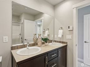 3230 148th Street SW C2, Lynnwood WA 98087