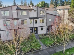 3230 148th Street SW C2, Lynnwood WA 98087