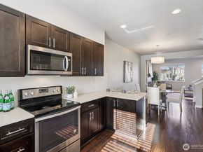 3230 148th Street SW C2, Lynnwood WA 98087