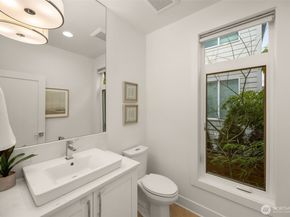 315 State Street S 21, Kirkland WA 98033