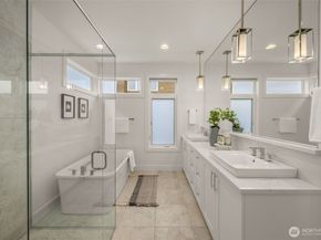 315 State Street S 21, Kirkland WA 98033