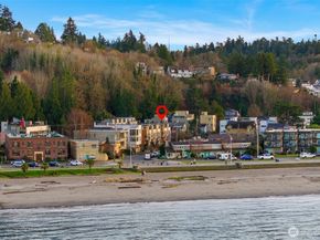 2422 55th Avenue SW, Seattle WA 98116