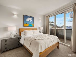 2422 55th Avenue SW, Seattle WA 98116