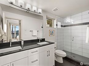 2422 55th Avenue SW, Seattle WA 98116