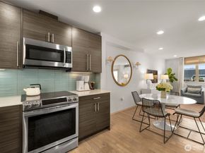 2422 55th Avenue SW, Seattle WA 98116