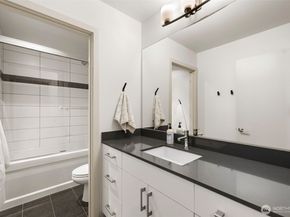 2422 55th Avenue SW, Seattle WA 98116