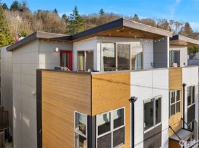 2422 55th Avenue SW, Seattle WA 98116