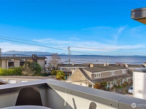 2422 55th Avenue SW, Seattle WA 98116