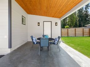 20103 75th Avenue NE, Kenmore WA 98028