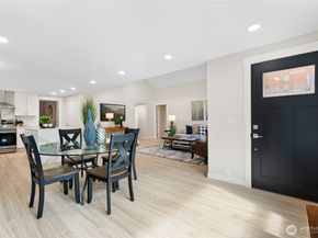 20103 75th Avenue NE, Kenmore WA 98028