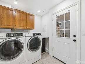 3231 Grand Avenue, Everett WA 98201