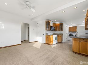 3231 Grand Avenue, Everett WA 98201