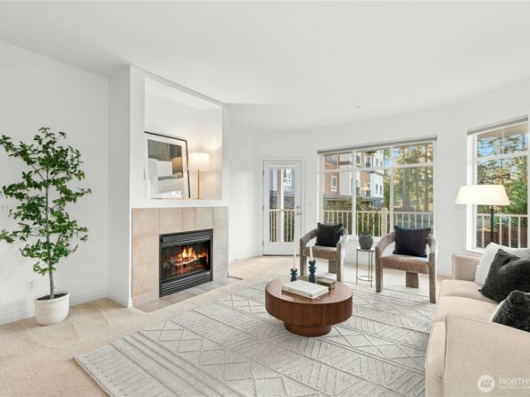 20028 15th Avenue NE 102, Shoreline WA 98155