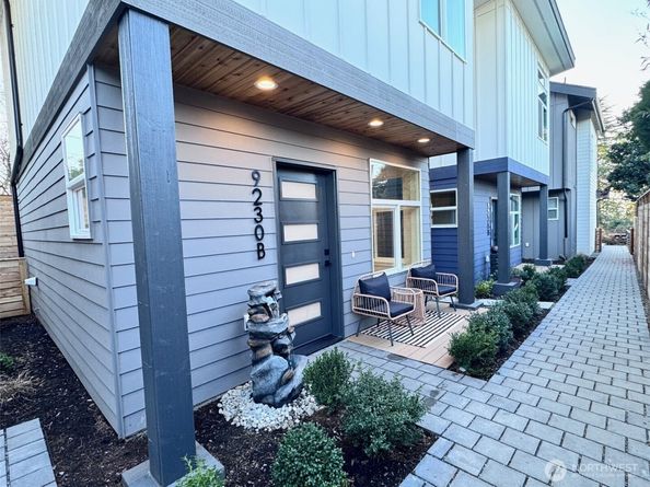 9230 B 22nd Avenue SW, Seattle WA 98106