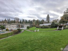 12631 NE 9th Place C305, Bellevue WA 98005