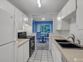 12631 NE 9th Place C305, Bellevue WA 98005