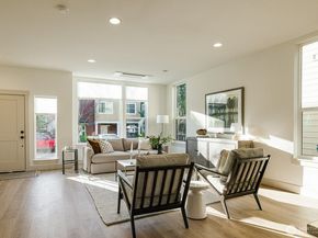 4108 30th Avenue S 7, Seattle WA 98108