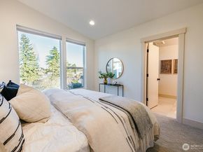 4108 30th Avenue S 7, Seattle WA 98108