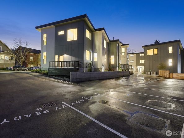 4108 30th Avenue S 7, Seattle WA 98108