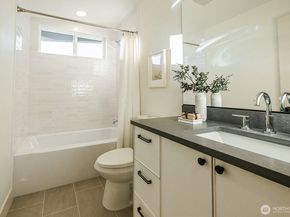 4108 30th Avenue S 7, Seattle WA 98108