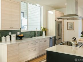 4108 30th Avenue S 7, Seattle WA 98108