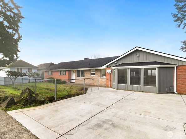 1301 Edmonds Avenue NE, Renton WA 98056