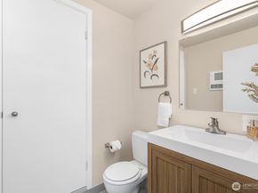 1301 Edmonds Avenue NE, Renton WA 98056