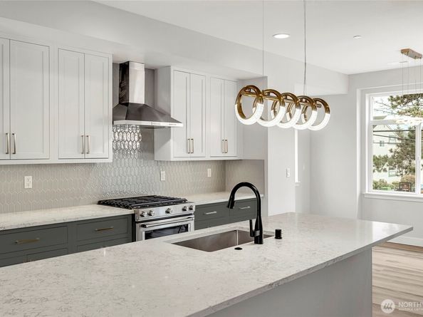 17116 35th Drive SE A2, Bothell WA 98012