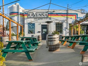 6842 28th Avenue NE, Seattle WA 98115