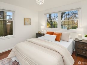 6842 28th Avenue NE, Seattle WA 98115