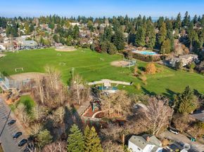 6842 28th Avenue NE, Seattle WA 98115